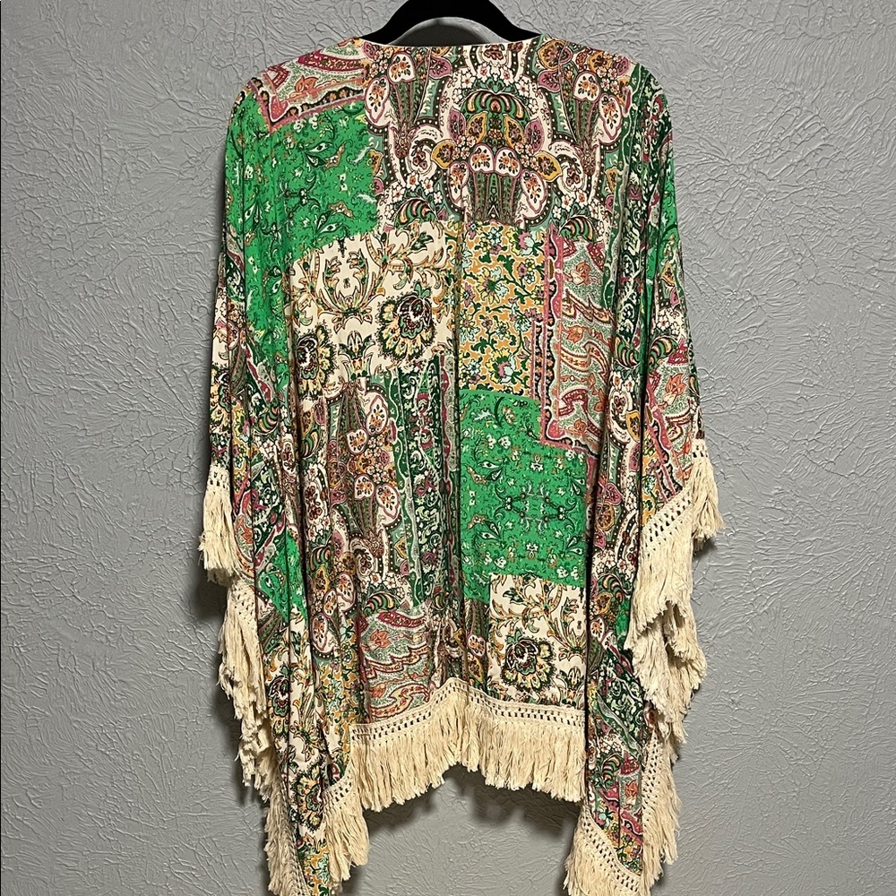 Made in Italy Bohemian Green and Cream Kaftan - Picture 8 of 8